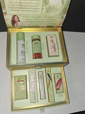 Pixi Beauty Makeup Set 25 Years of Glow - Gift Set